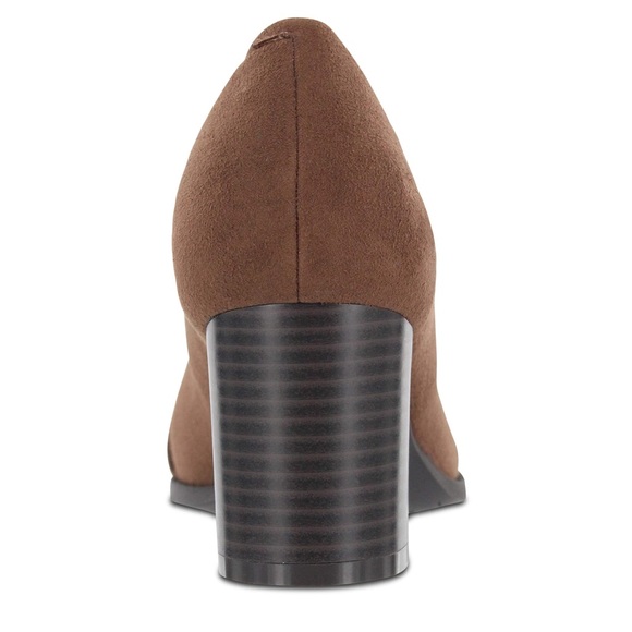 MIA Amore Round Toe Classic Pumps - Picture 5 of 15